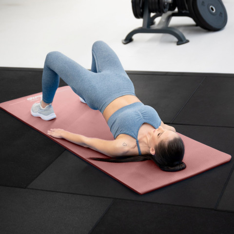 Килимок (мат) для фітнесу Queenfit NBR 1,5см рожевий