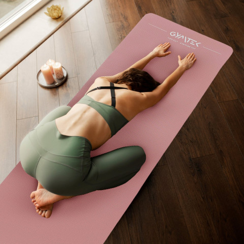 Килимок (мат) для фітнесу Queenfit NBR 1,5см рожевий